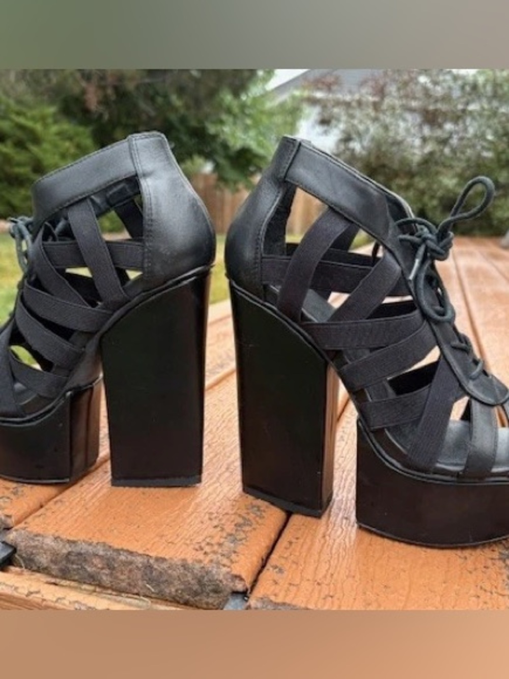 NWOT Shelly’s Strappy Lace-Up Clubbing High Heels, Women’s sz 7 / 6.5